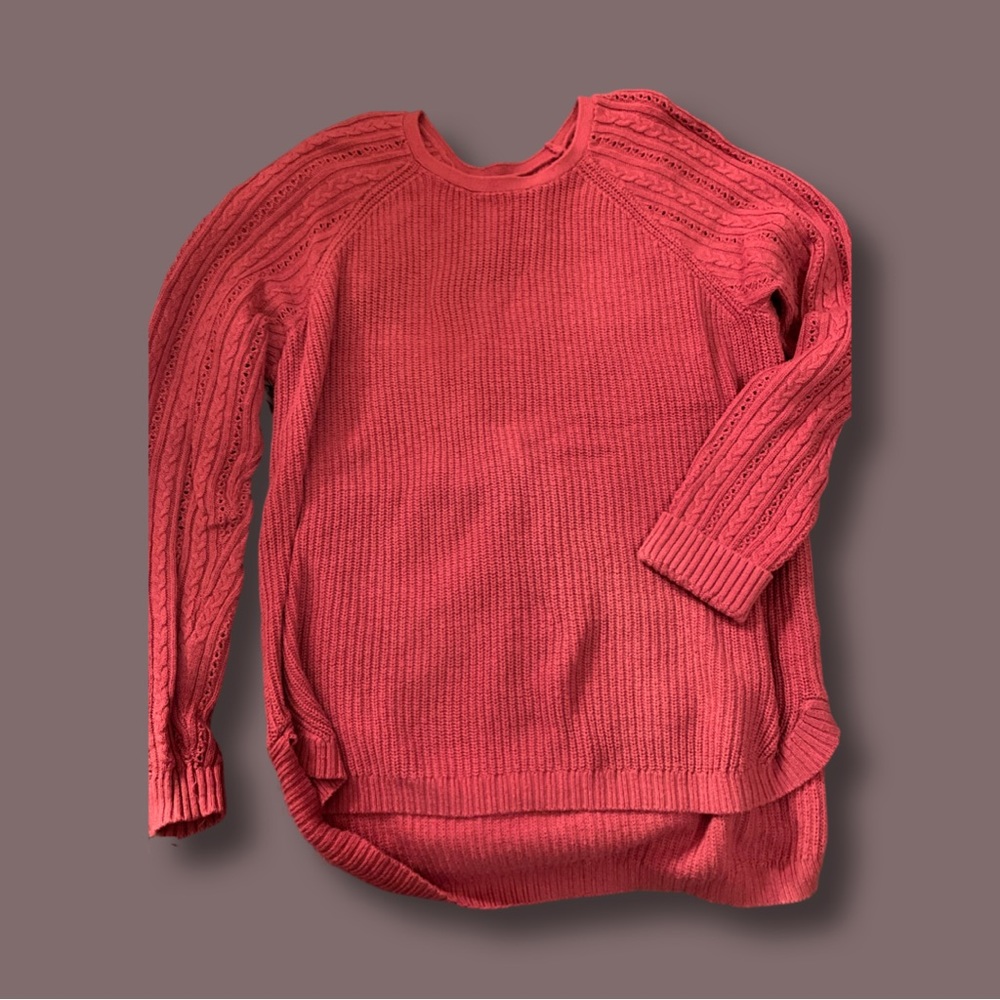 Women’s Raspberry long sleeve sweater